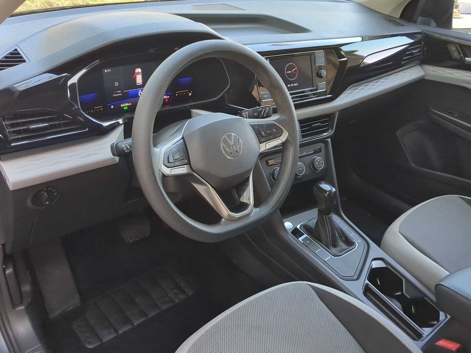 2022 Volkswagen Taos S 10