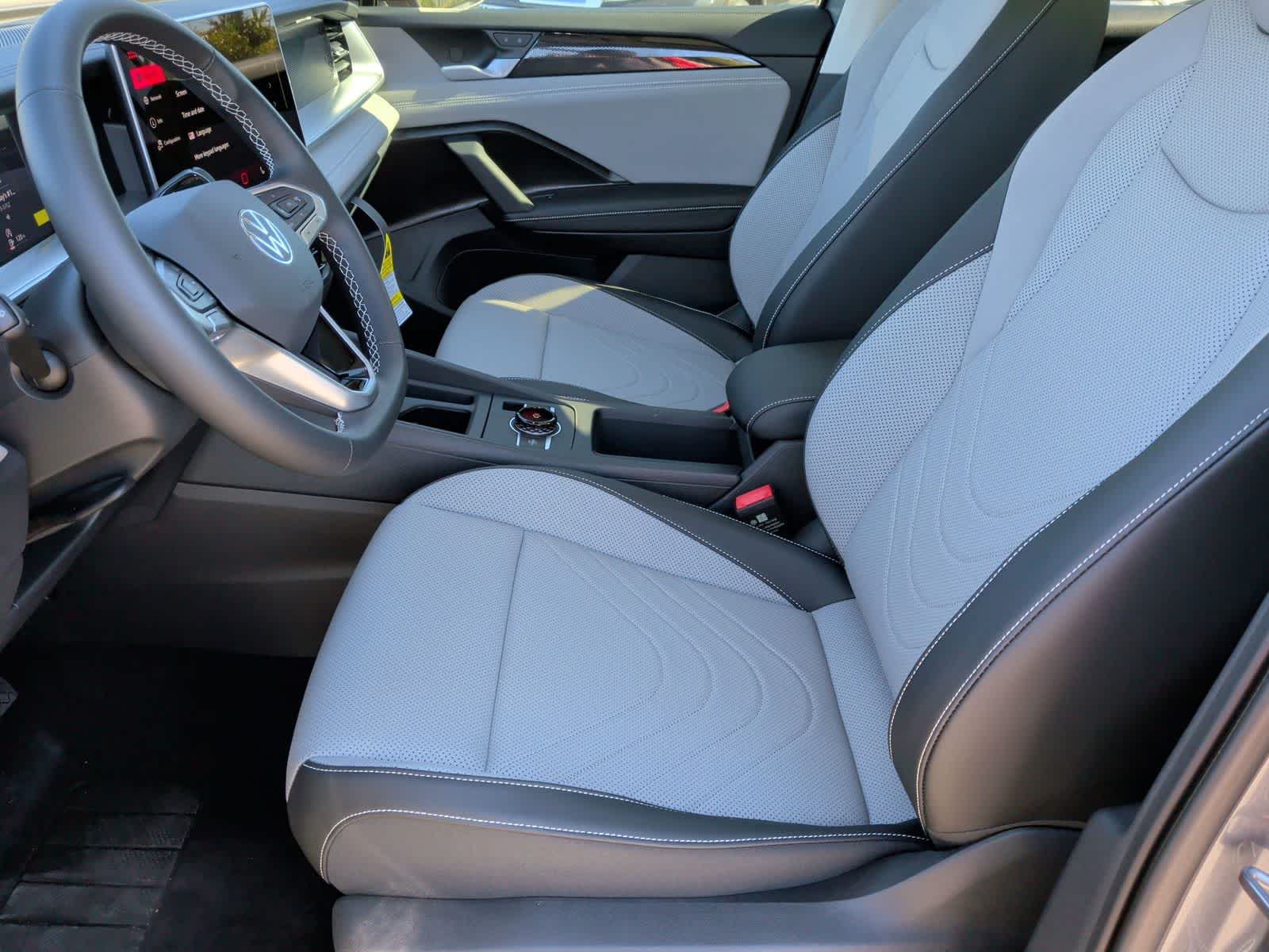 Thumbnail: 2026 Volkswagen Tiguan - 16