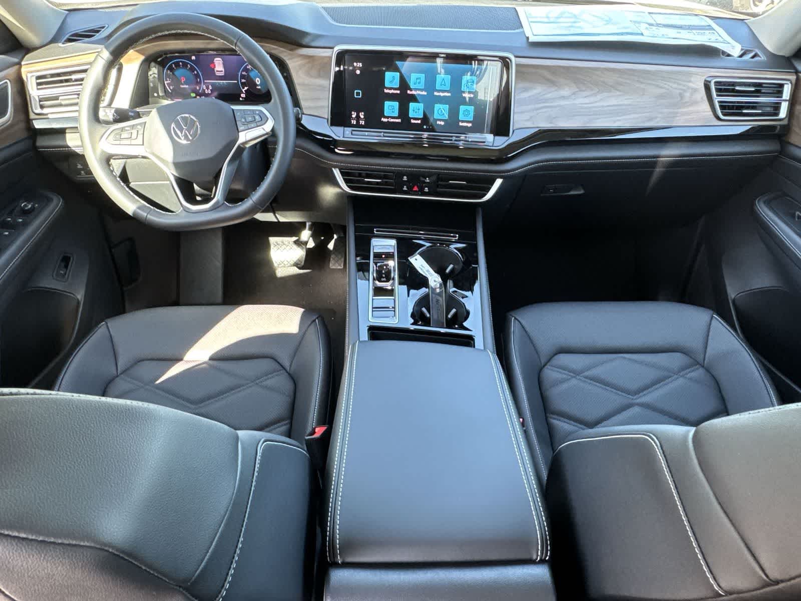 Thumbnail: 2026 Volkswagen Atlas - 14