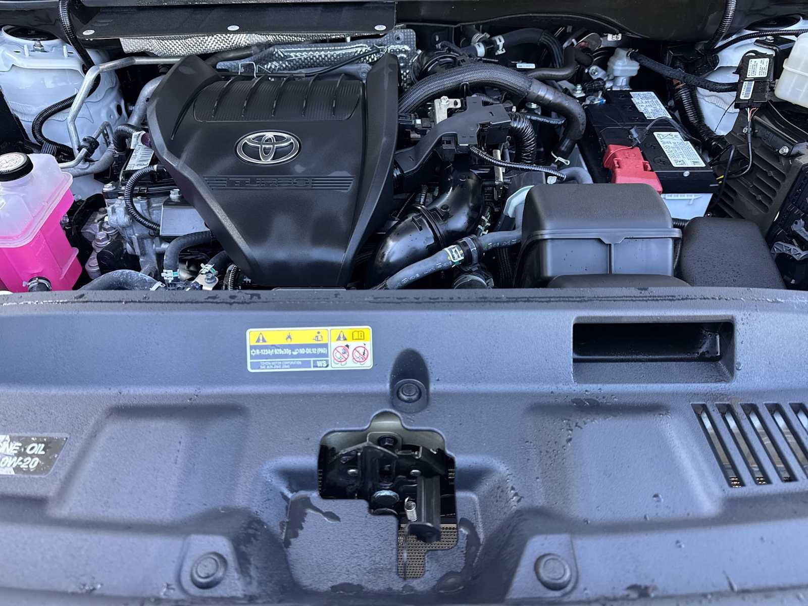 Thumbnail: 2024 Toyota Highlander - 14