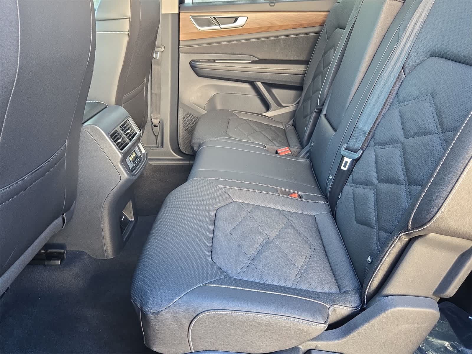 Thumbnail: 2026 Volkswagen Atlas - 26