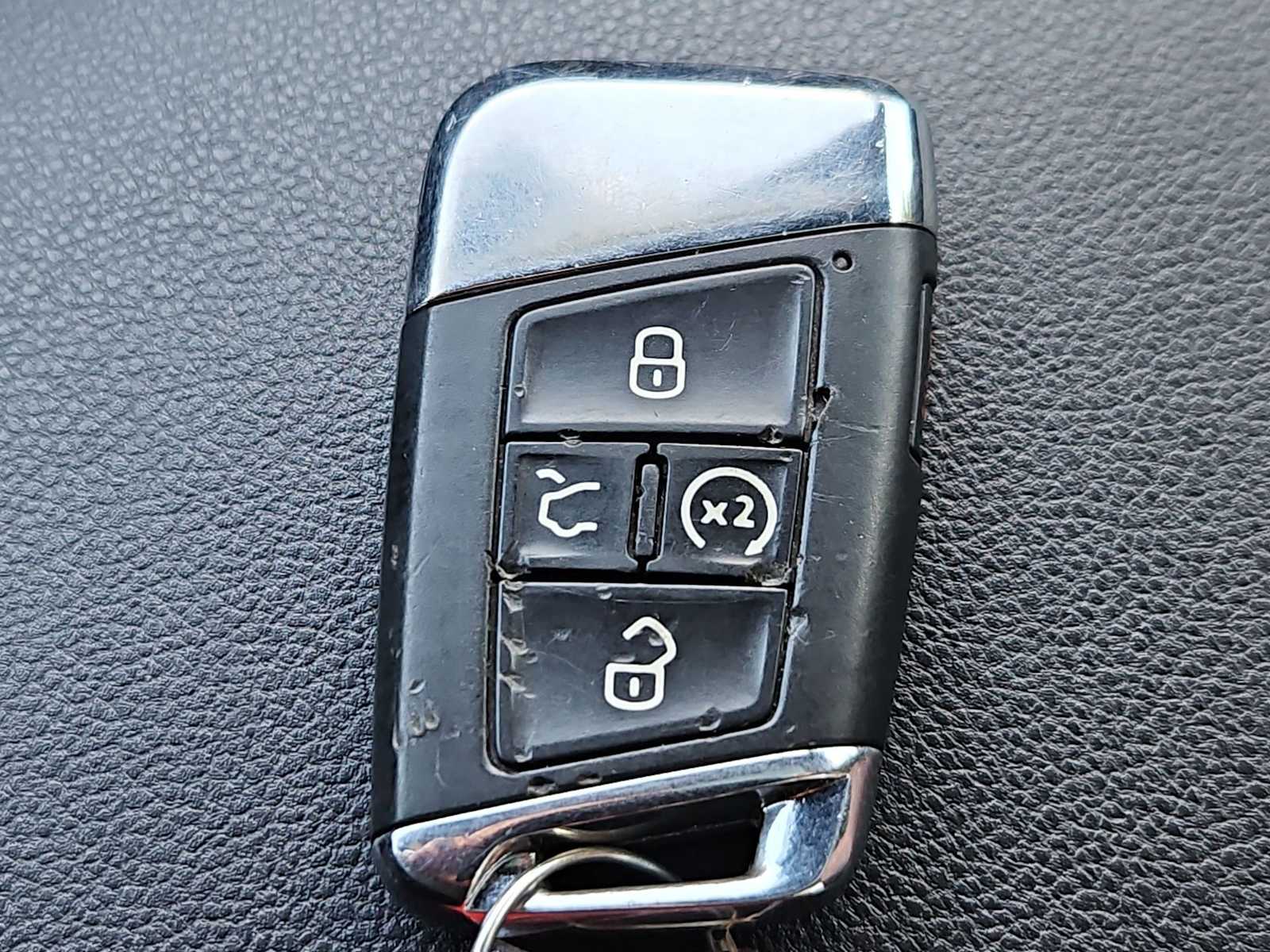 Thumbnail: 2021 Volkswagen Atlas - 38