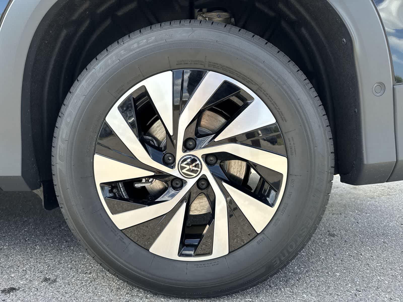 Thumbnail: 2026 Volkswagen Tiguan - 12