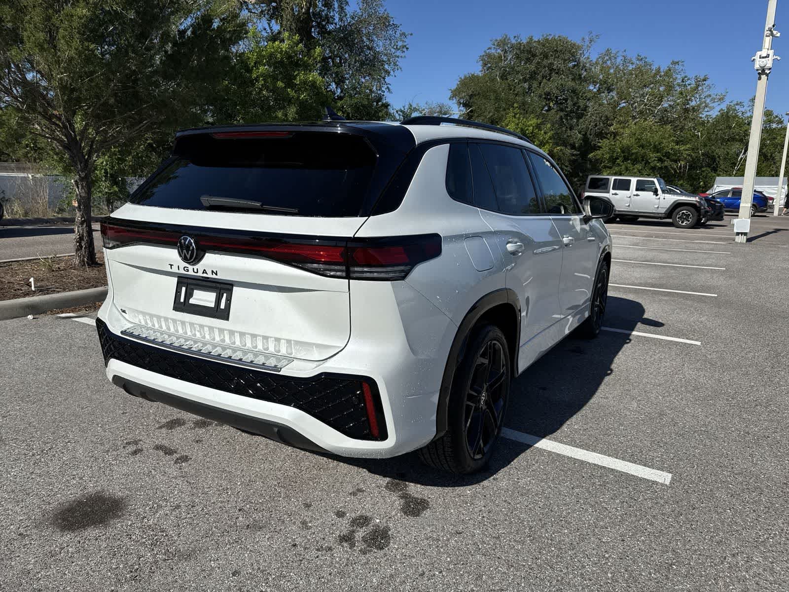 Thumbnail: 2026 Volkswagen Tiguan - 6