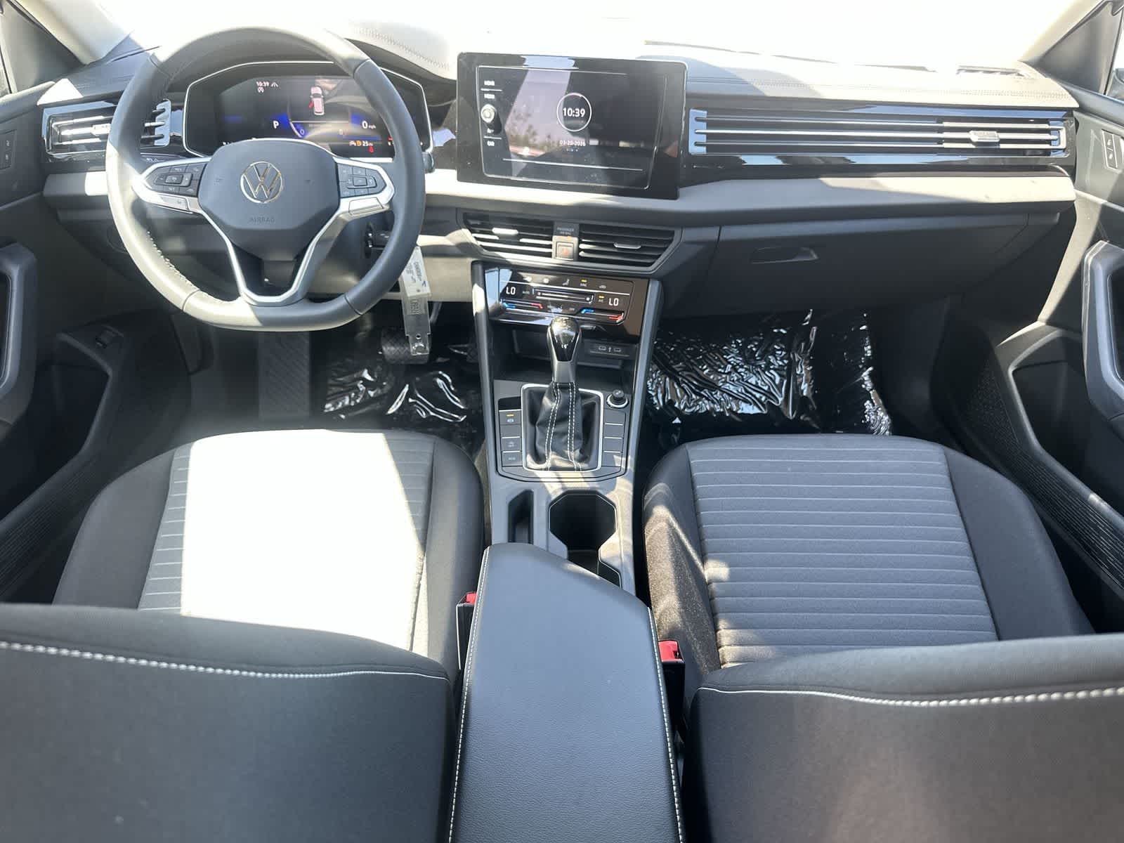 Thumbnail: 2026 Volkswagen Jetta - 14