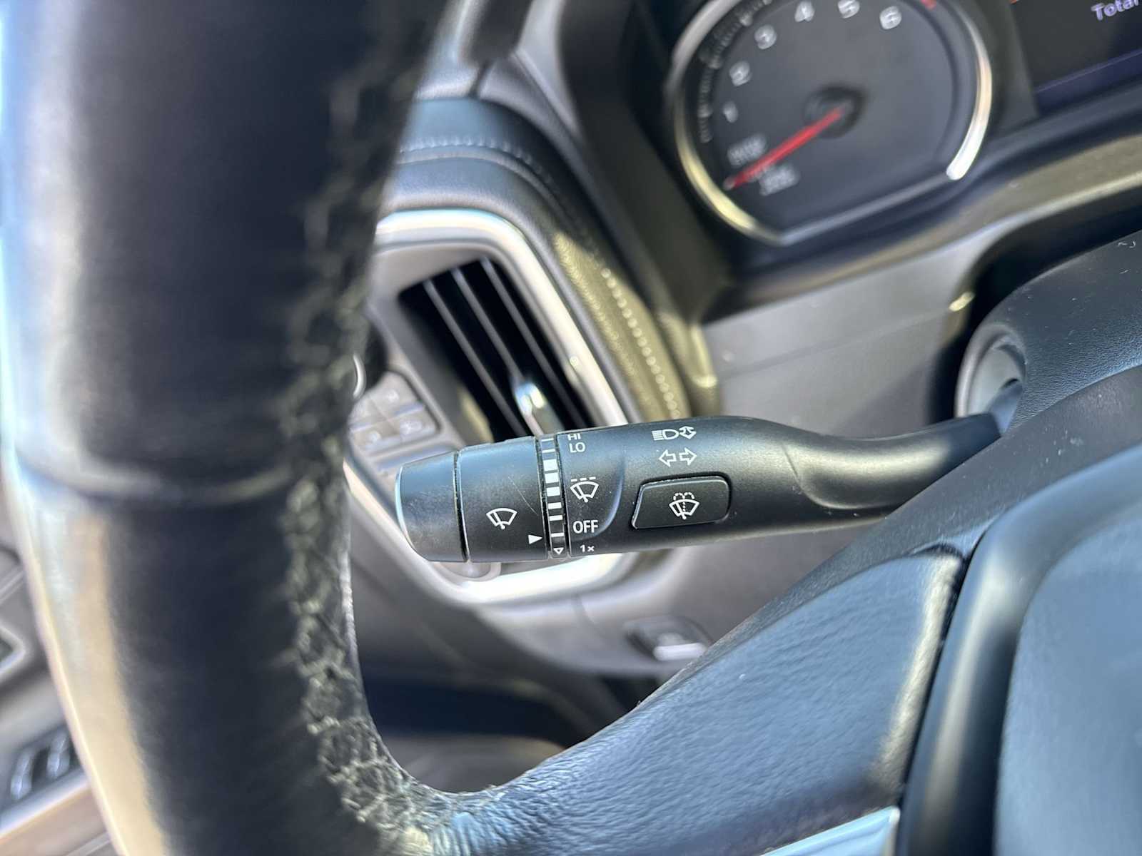 Thumbnail: 2022 Chevrolet Silverado 1500 - 24