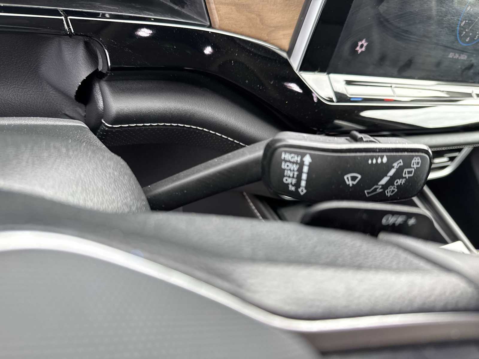 Thumbnail: 2024 Volkswagen Atlas - 24