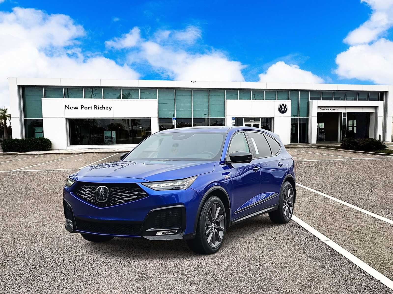 Thumbnail: 2025 Acura MDX - 4