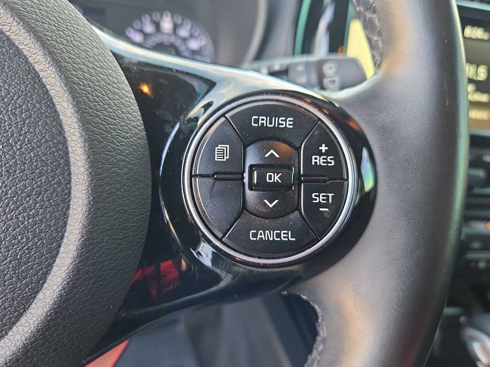 Thumbnail: 2020 Kia Soul - 24