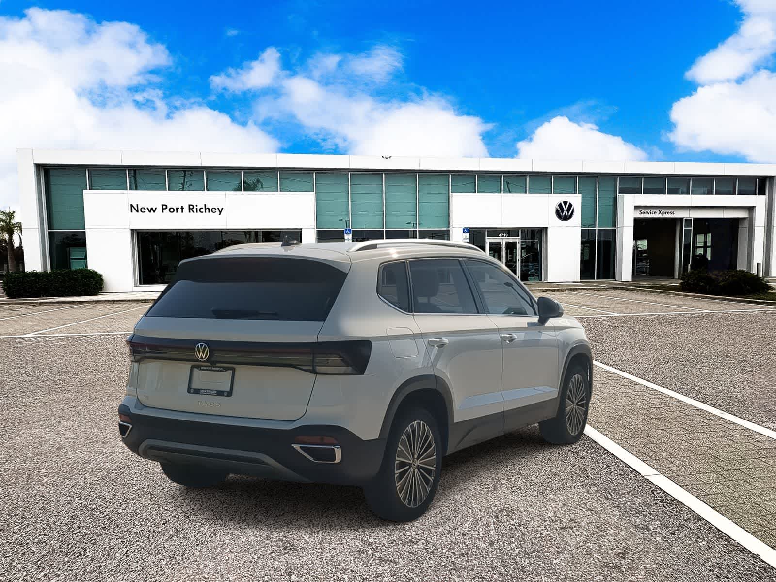 Thumbnail: 2025 Volkswagen Taos - 8