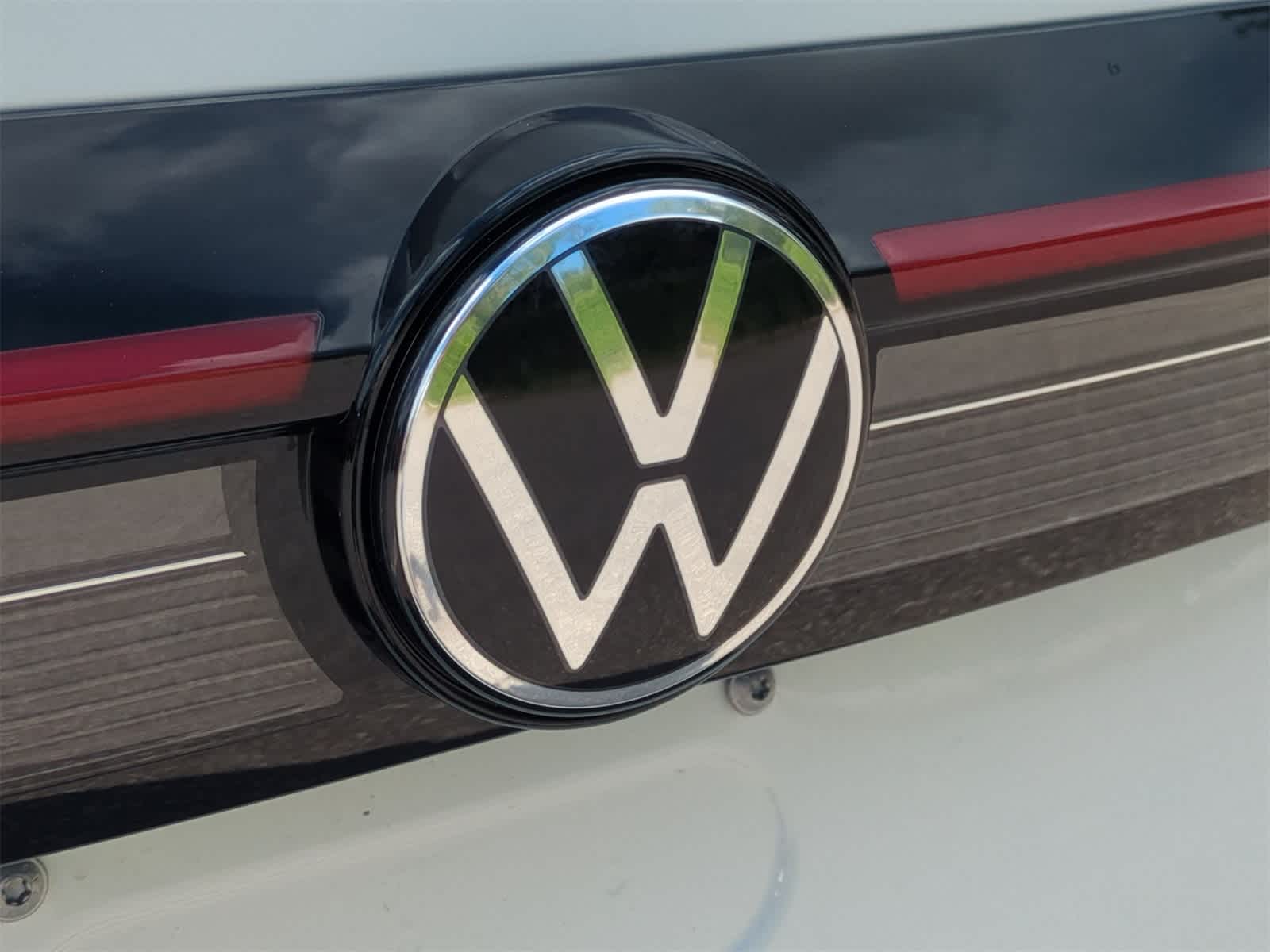 Thumbnail: 2025 Volkswagen Taos - 12