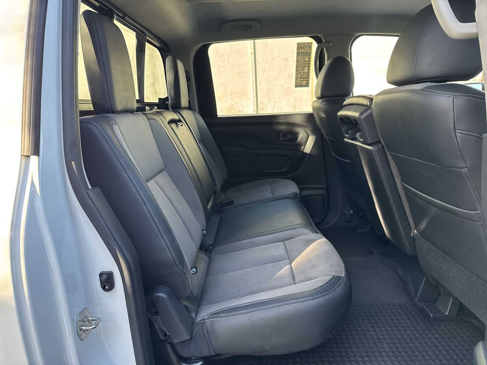 Thumbnail: 2018 Nissan Titan - 18