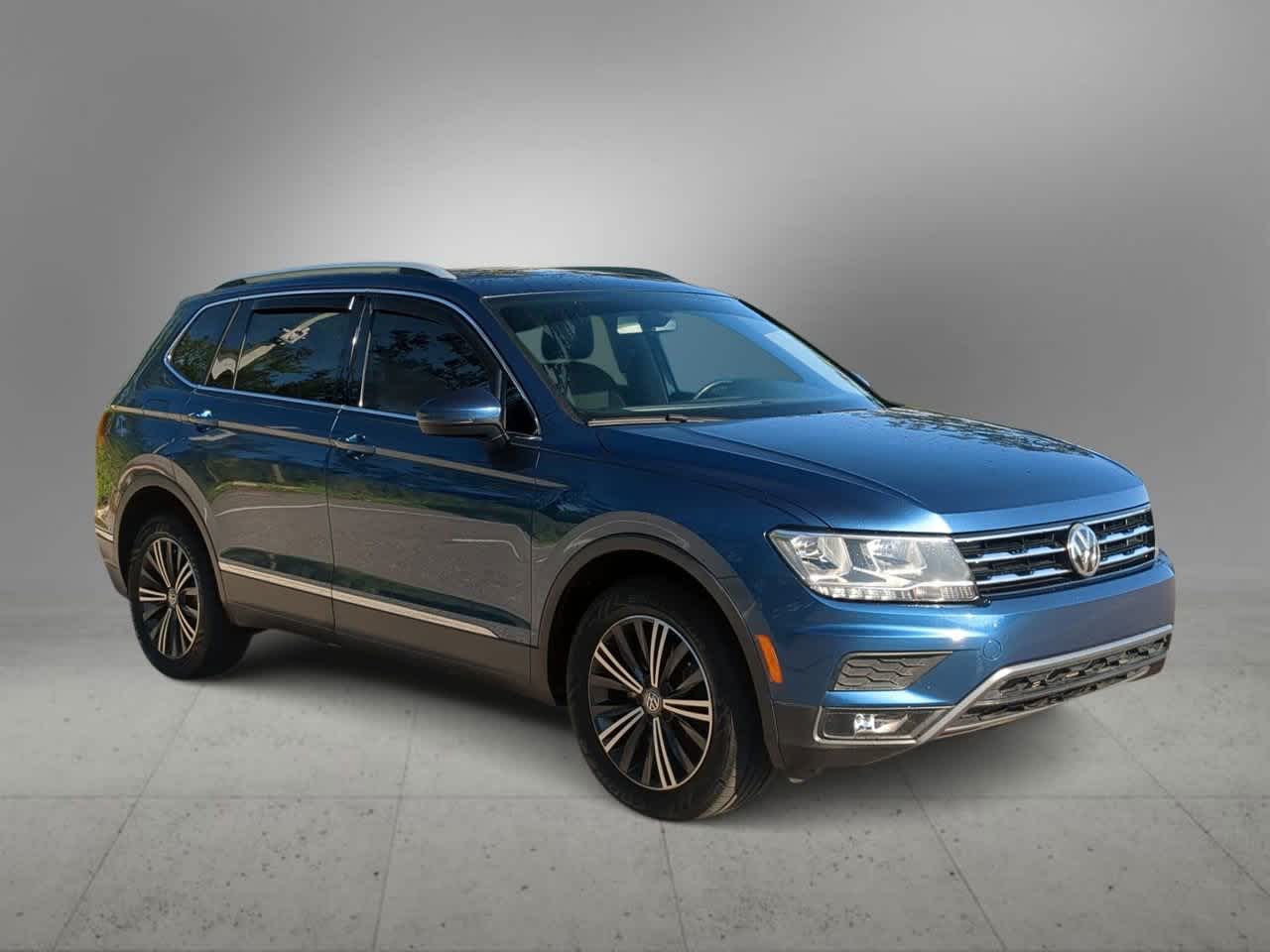 Thumbnail: 2018 Volkswagen Tiguan - 2