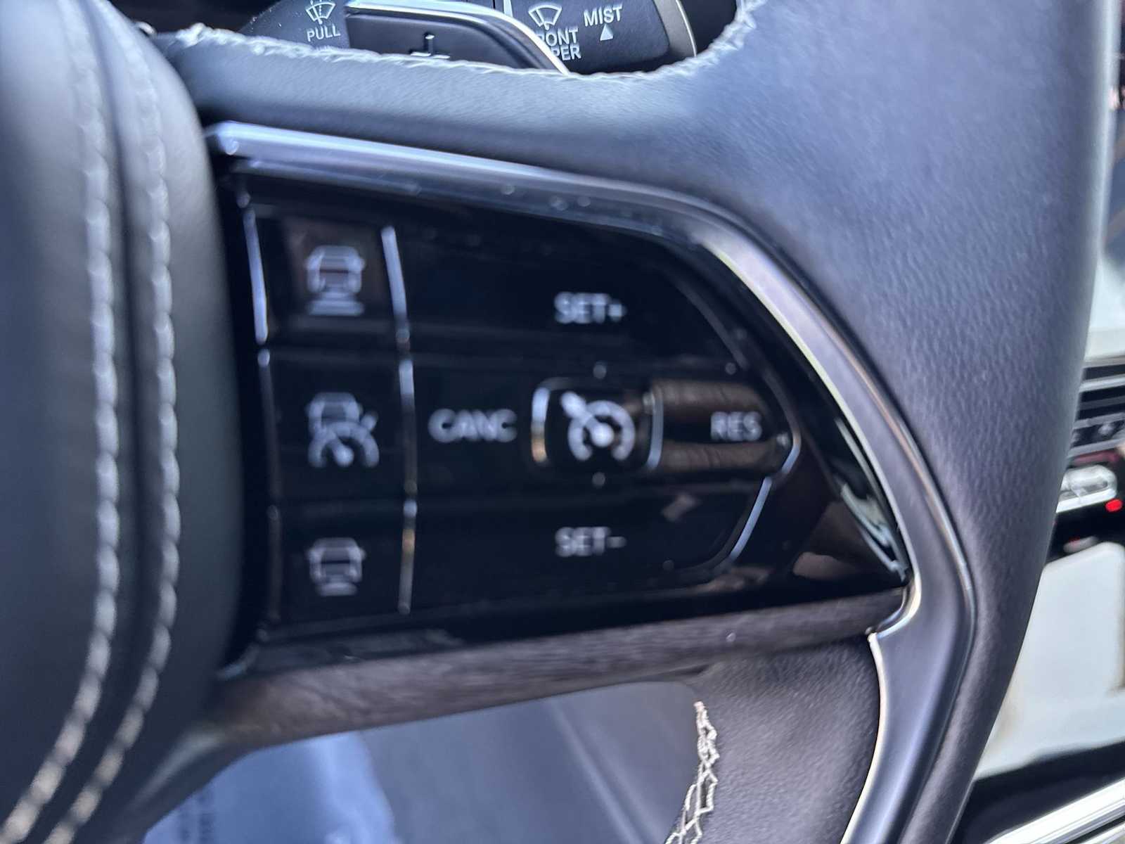 Thumbnail: 2022 Jeep Grand Cherokee - 29