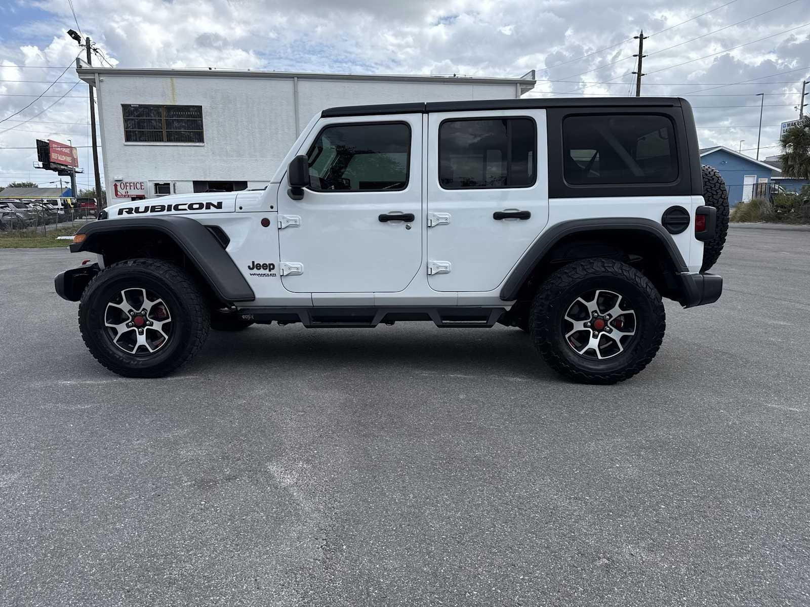 Thumbnail: 2021 Jeep Wrangler - 11