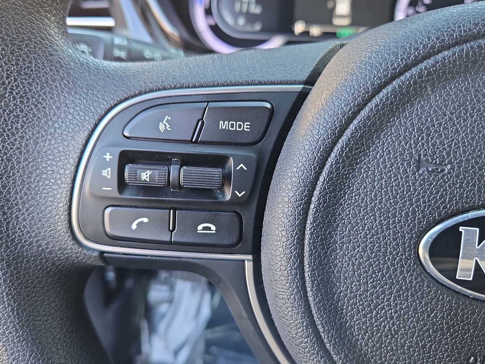 Thumbnail: 2021 Kia Niro - 22