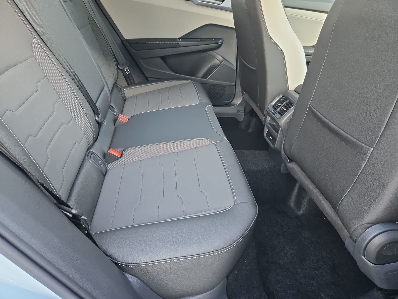 Thumbnail: 2025 Volkswagen Taos - 21