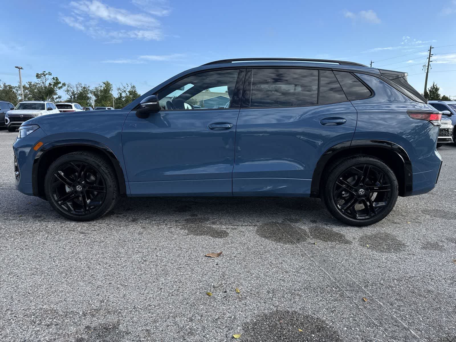 Thumbnail: 2026 Volkswagen Tiguan - 3