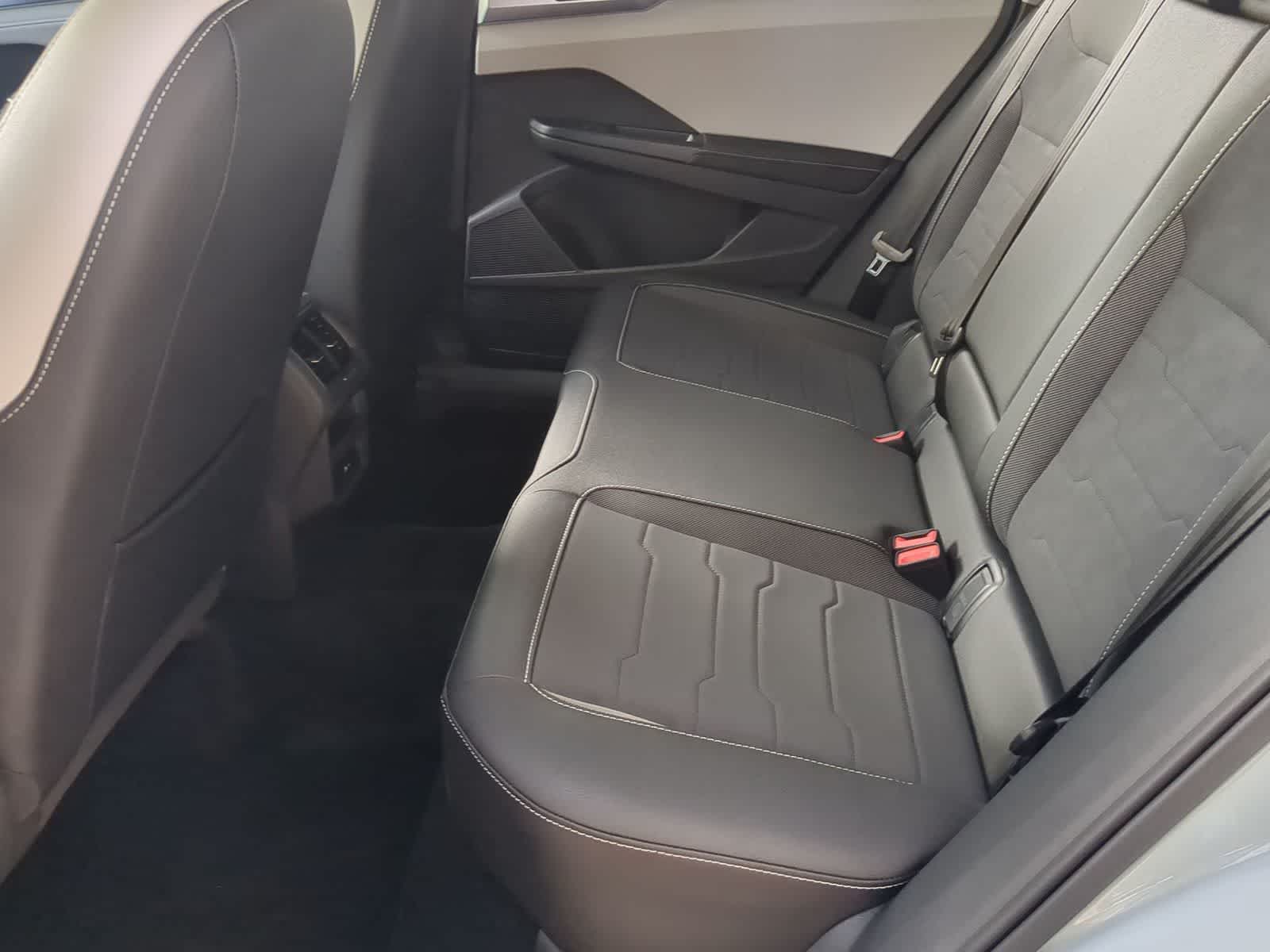 Thumbnail: 2025 Volkswagen Taos - 19