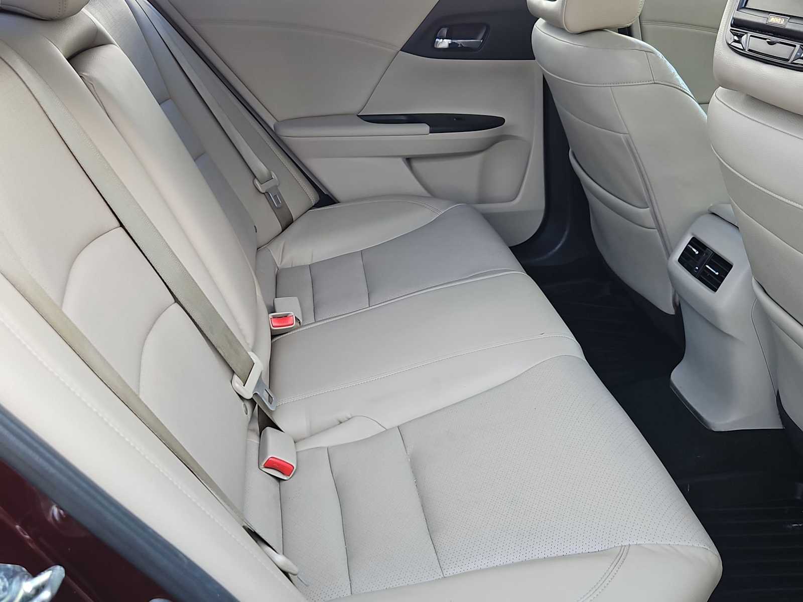 Thumbnail: 2015 Honda Accord - 22