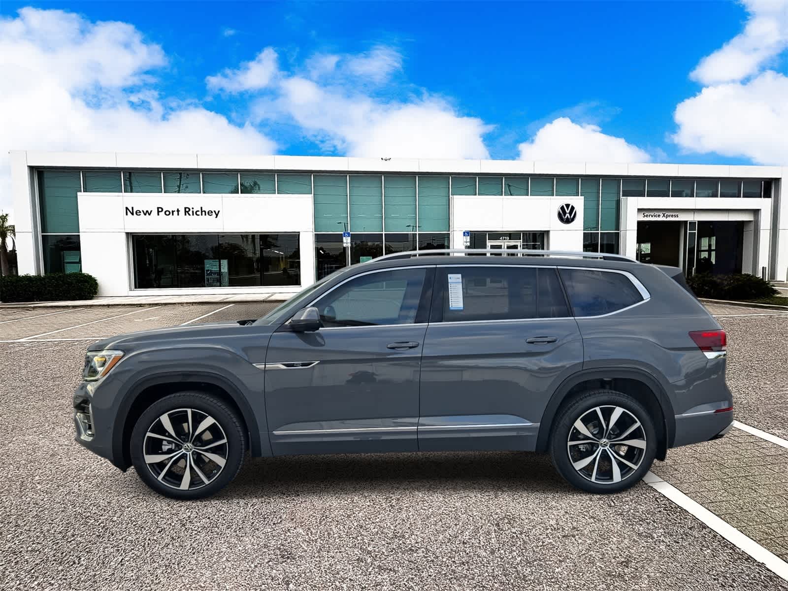 Thumbnail: 2026 Volkswagen Atlas - 5