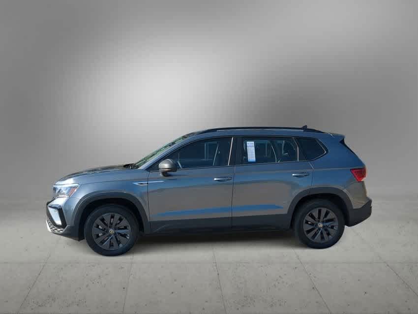 2022 Volkswagen Taos S 5
