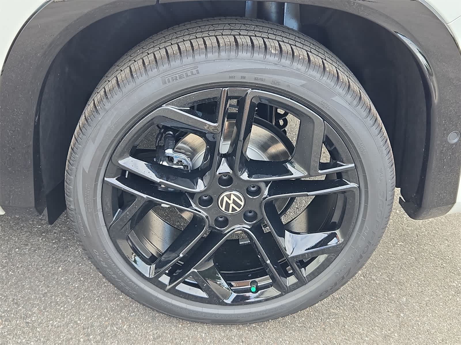 Thumbnail: 2025 Volkswagen Tiguan - 14