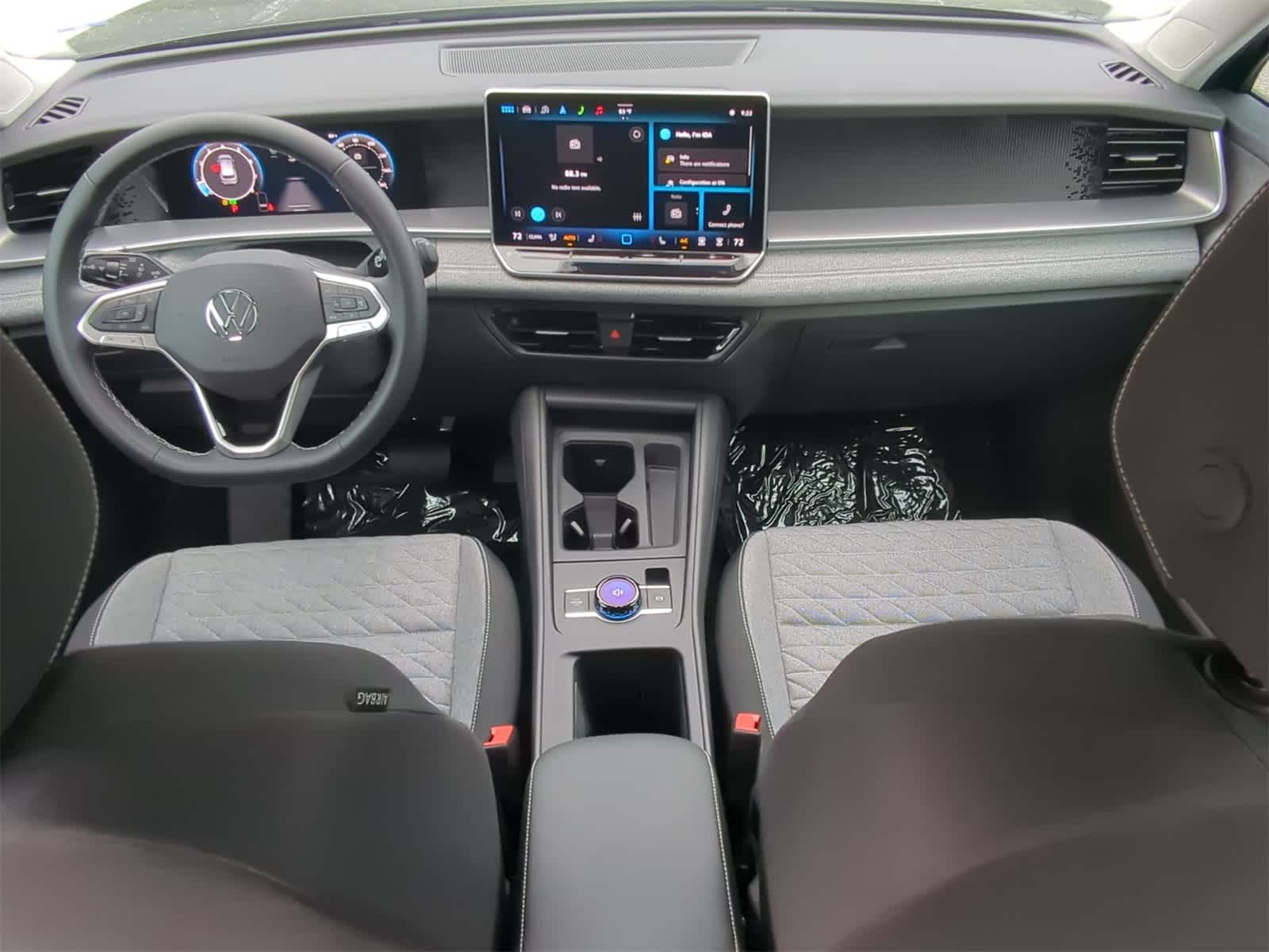 Thumbnail: 2025 Volkswagen Tiguan - 16
