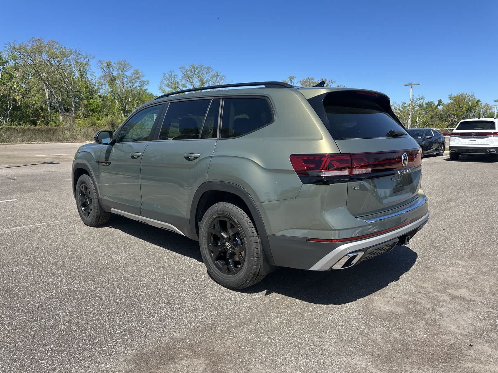 Thumbnail: 2026 Volkswagen Atlas - 4