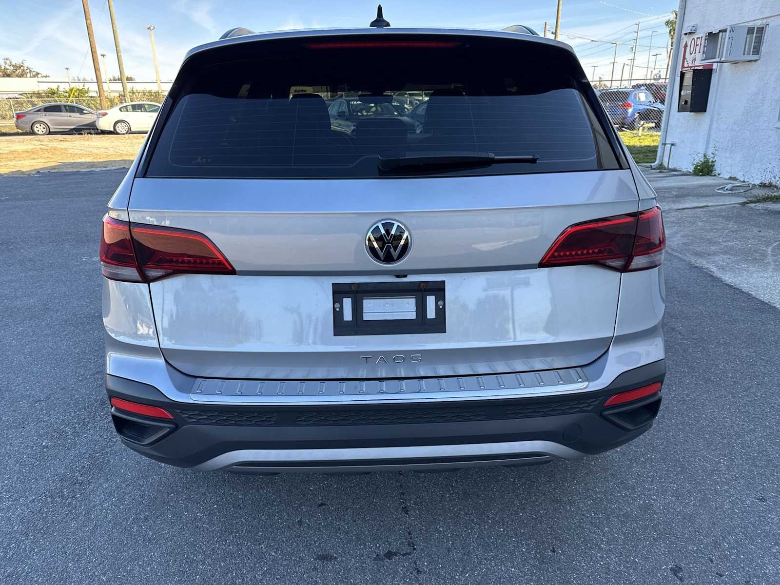 Thumbnail: 2024 Volkswagen Taos - 13