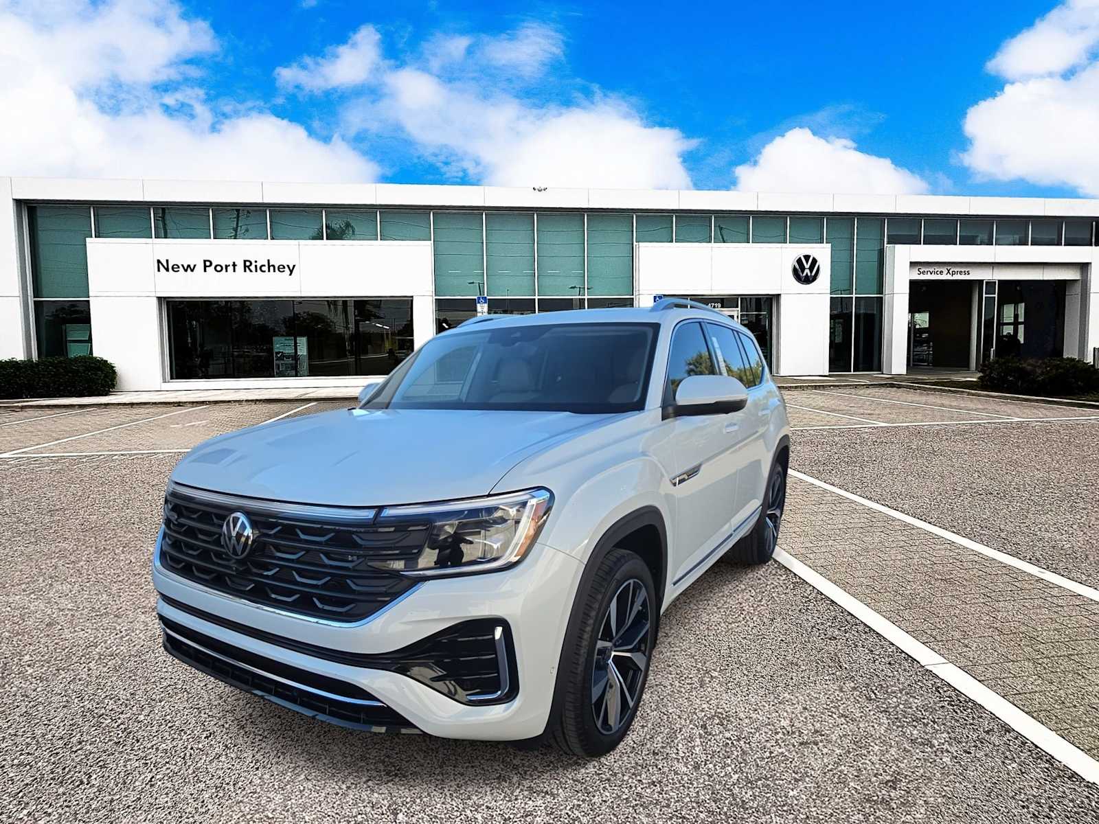 Thumbnail: 2026 Volkswagen Atlas - 4