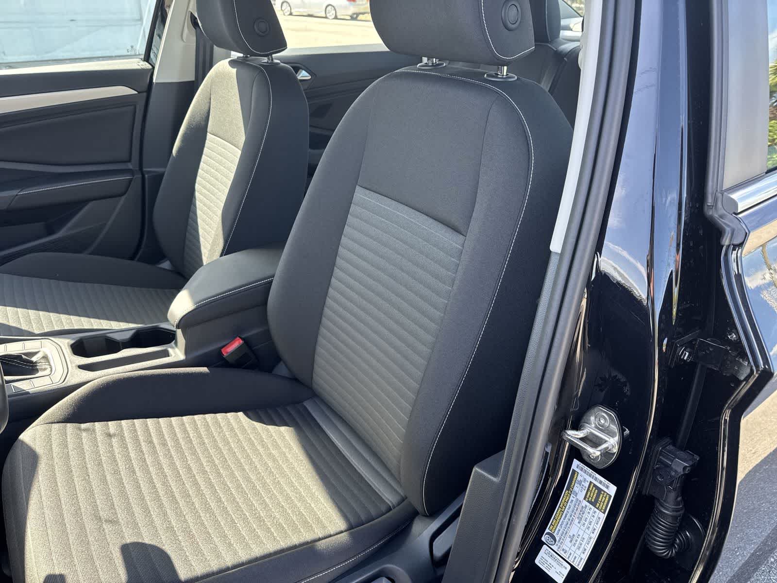 Thumbnail: 2026 Volkswagen Jetta - 15