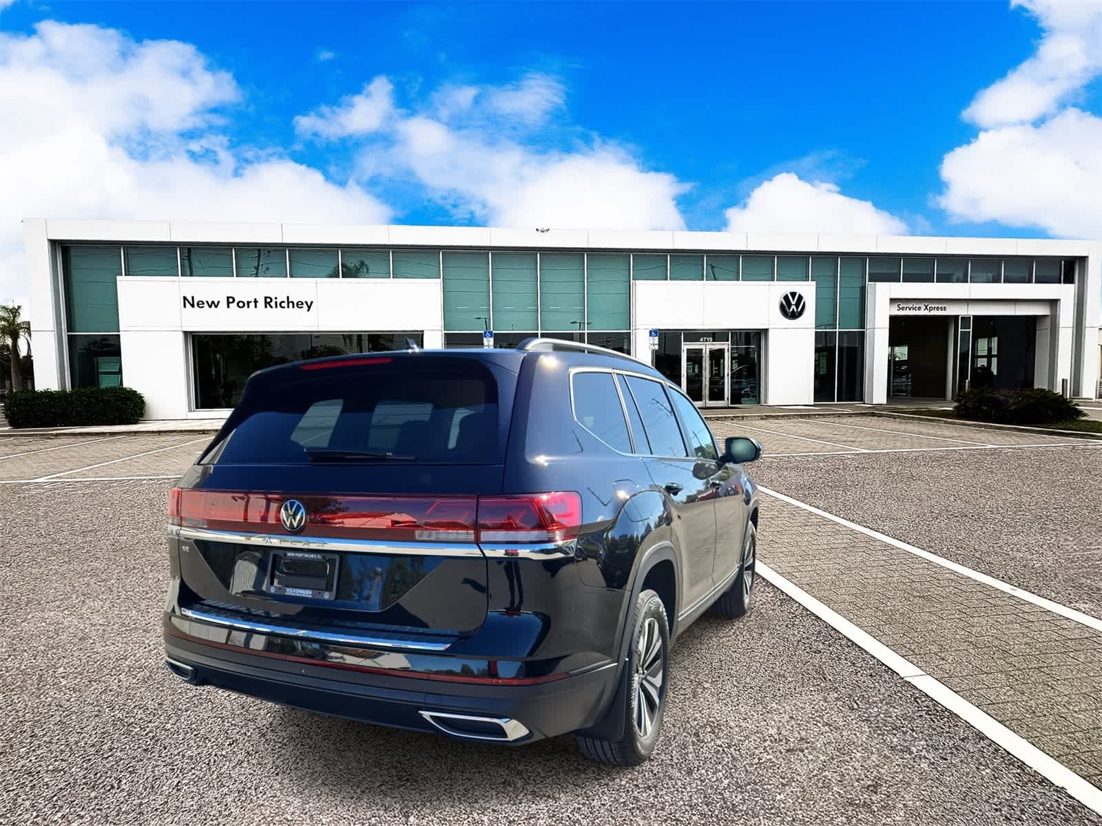 Thumbnail: 2026 Volkswagen Atlas - 8