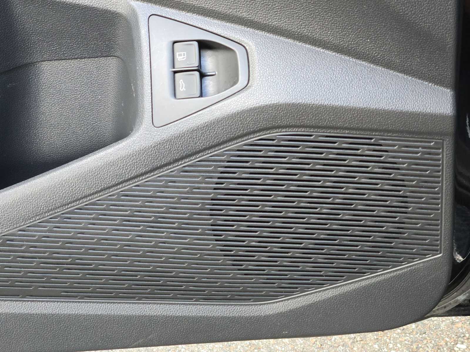 Thumbnail: 2024 Volkswagen Jetta - 30
