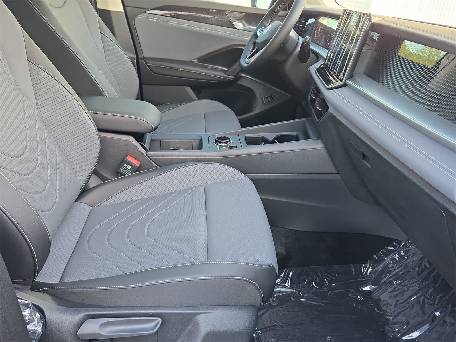 Thumbnail: 2025 Volkswagen Tiguan - 22