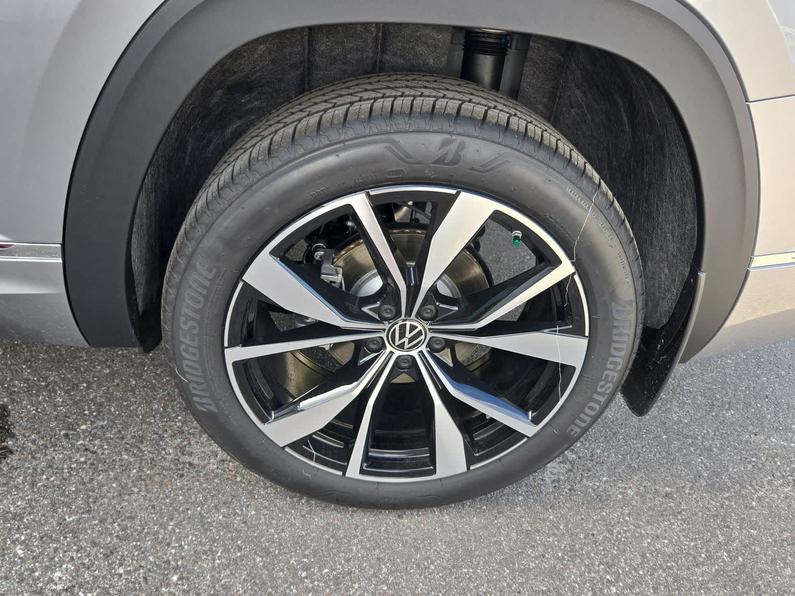 Thumbnail: 2026 Volkswagen Atlas - 14