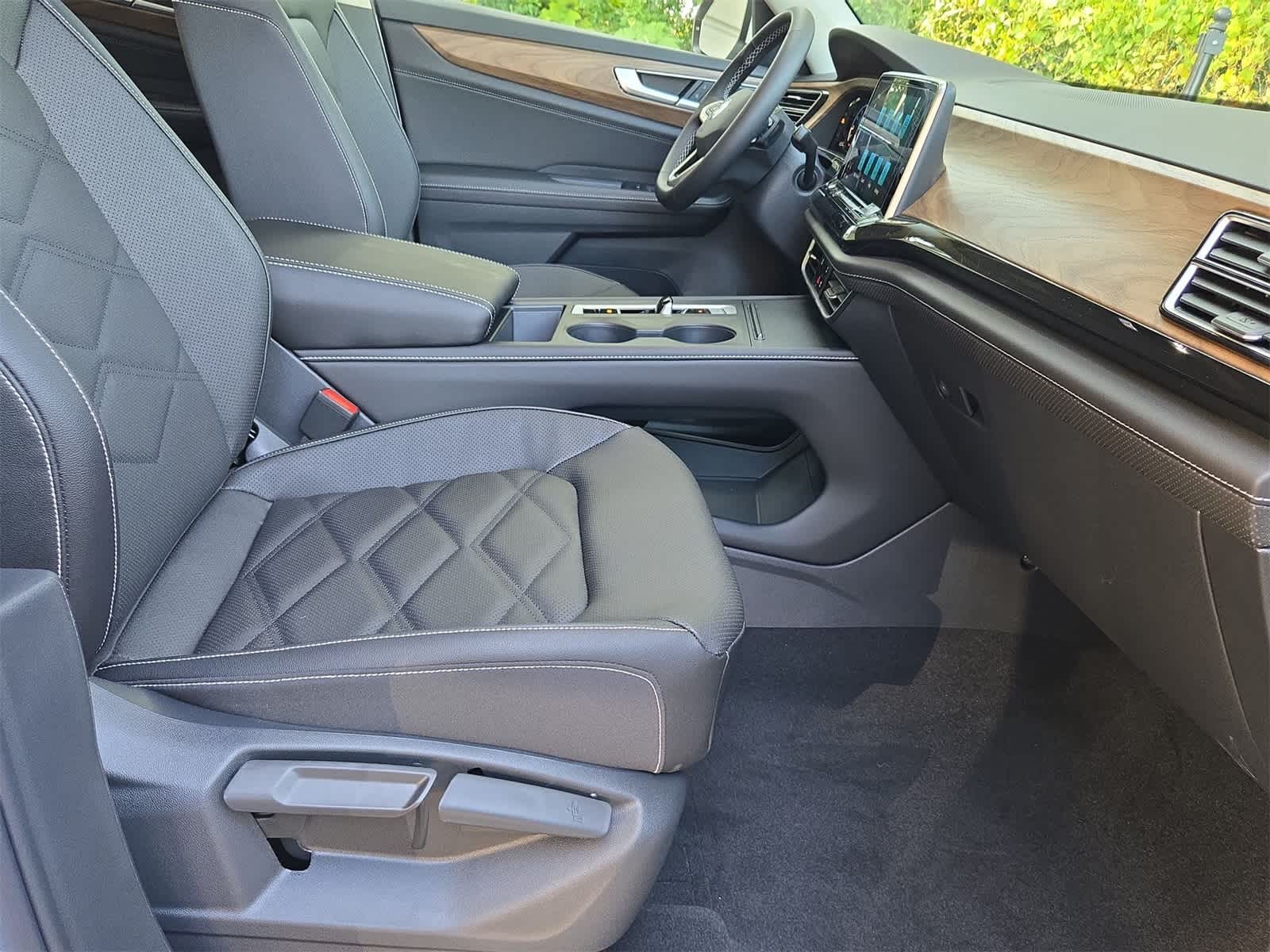 Thumbnail: 2026 Volkswagen Atlas - 21