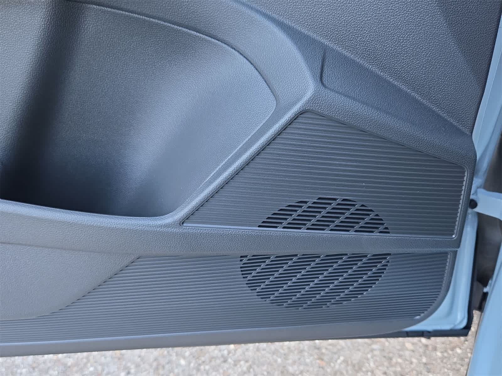 Thumbnail: 2025 Volkswagen Taos - 31