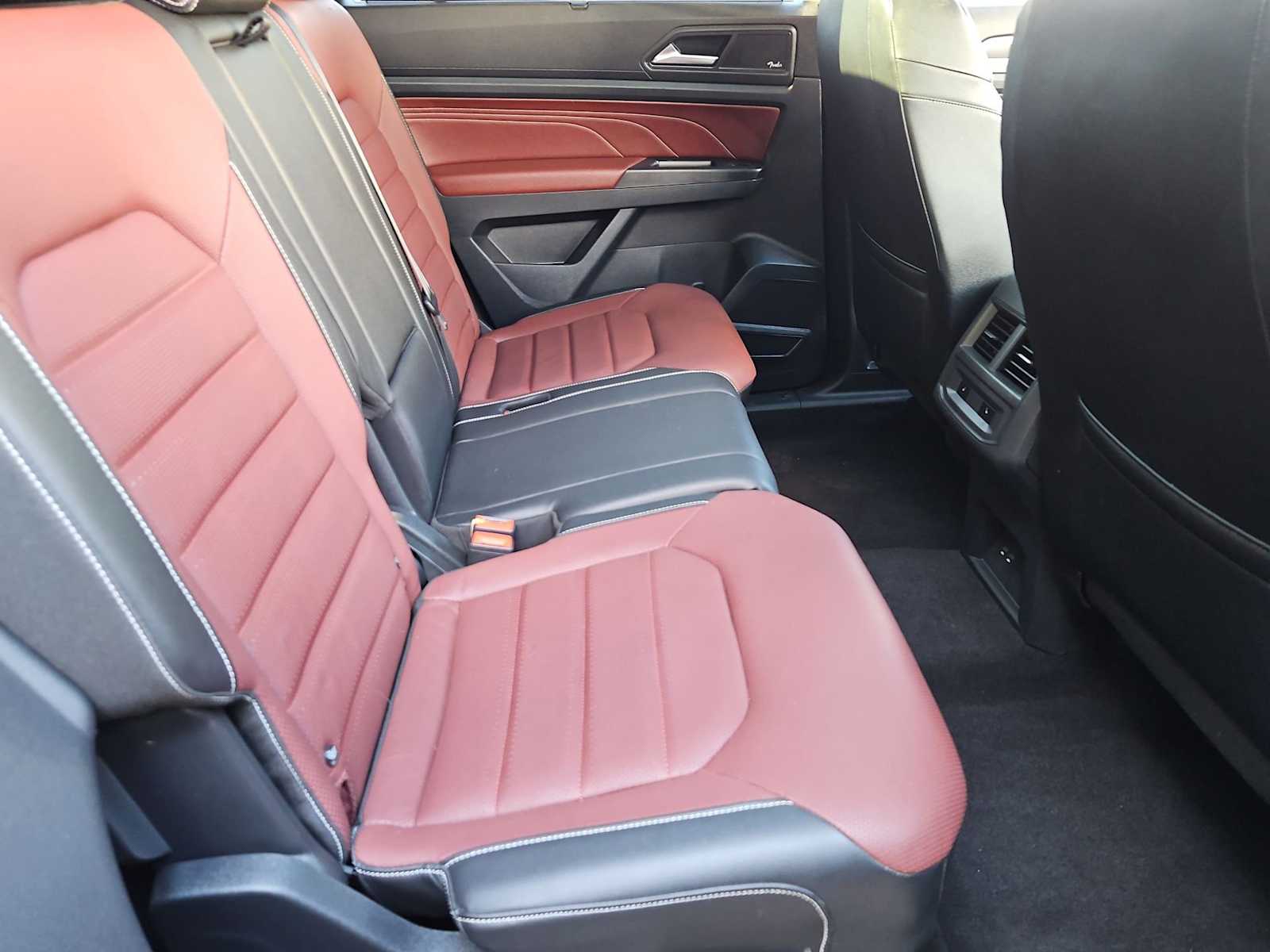 Thumbnail: 2021 Volkswagen Atlas - 21