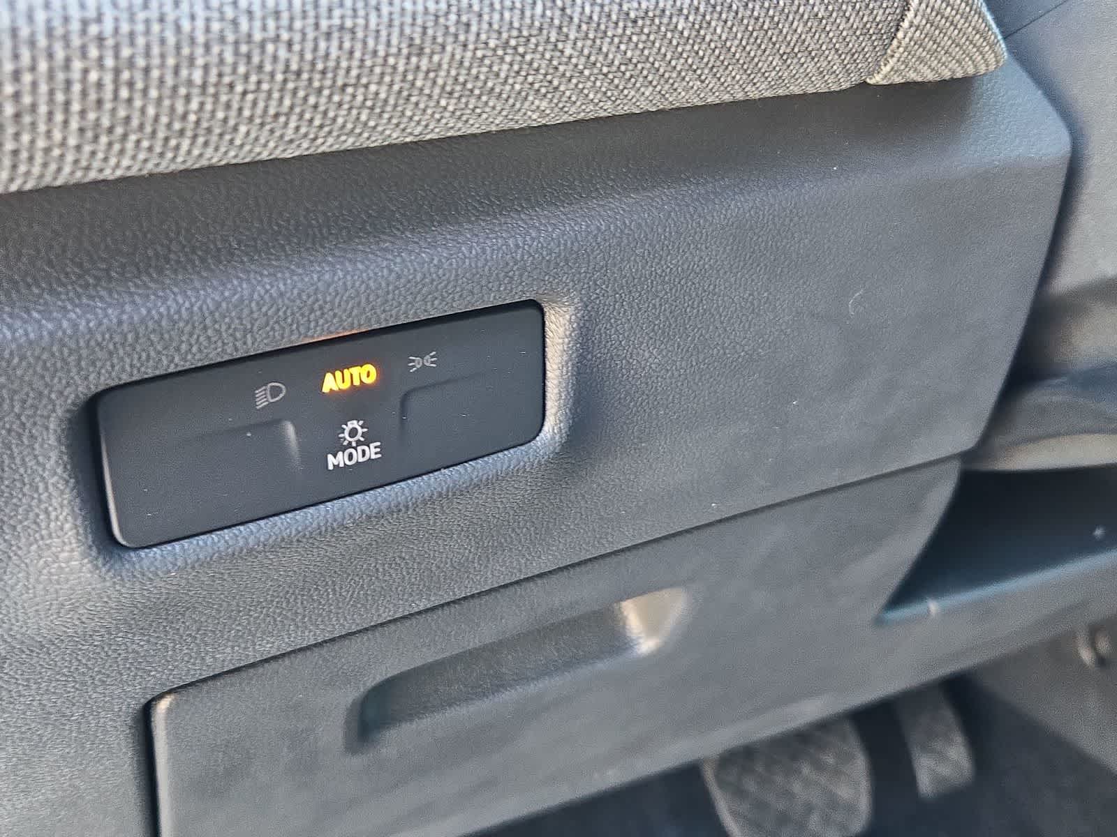 Thumbnail: 2025 Volkswagen Tiguan - 37