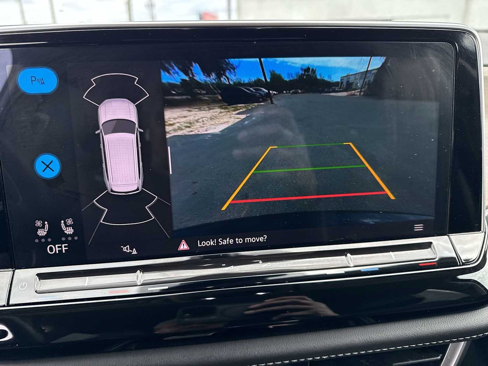 Thumbnail: 2024 Volkswagen Atlas - 27