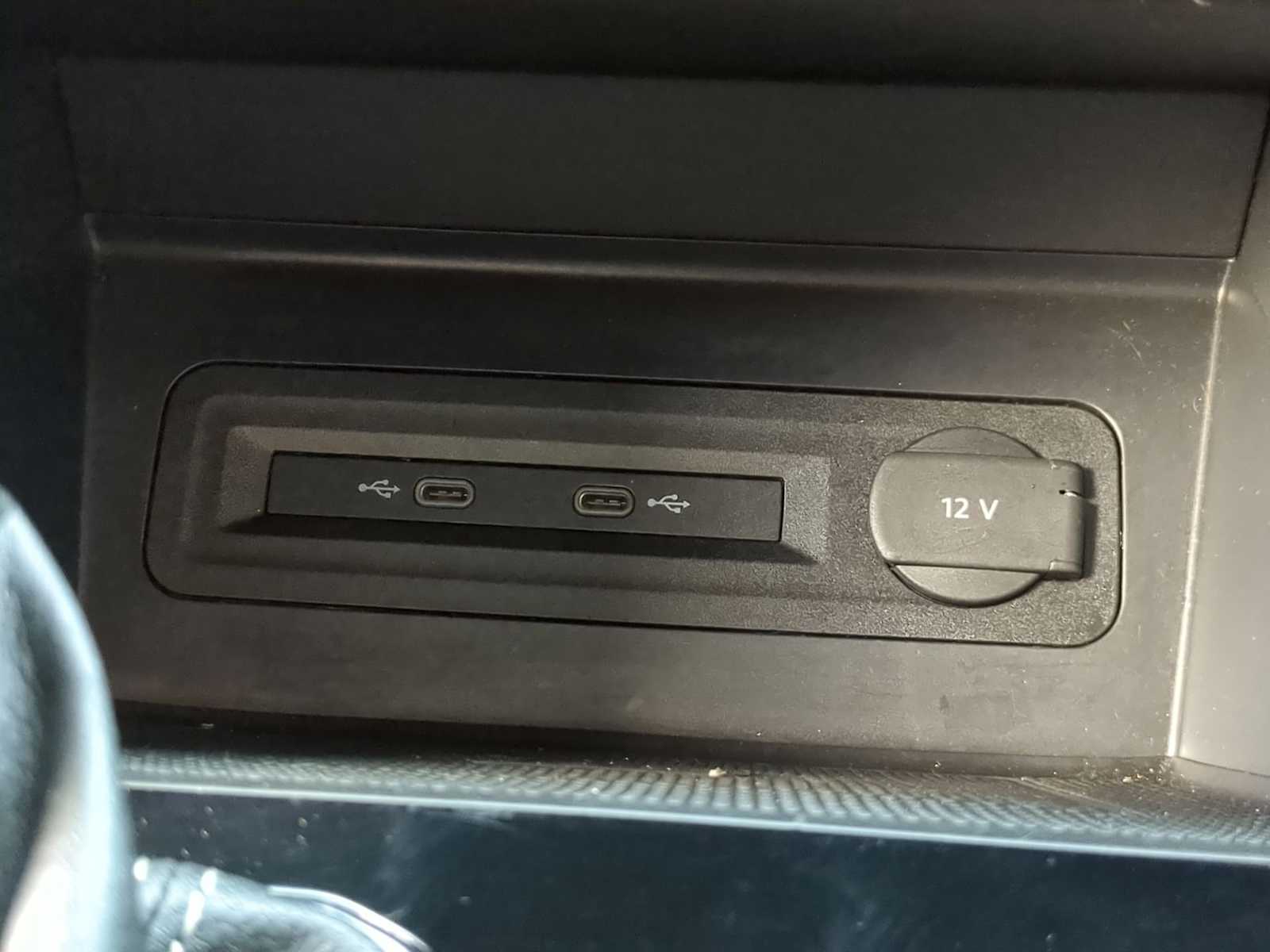 Thumbnail: 2022 Volkswagen Atlas - 32