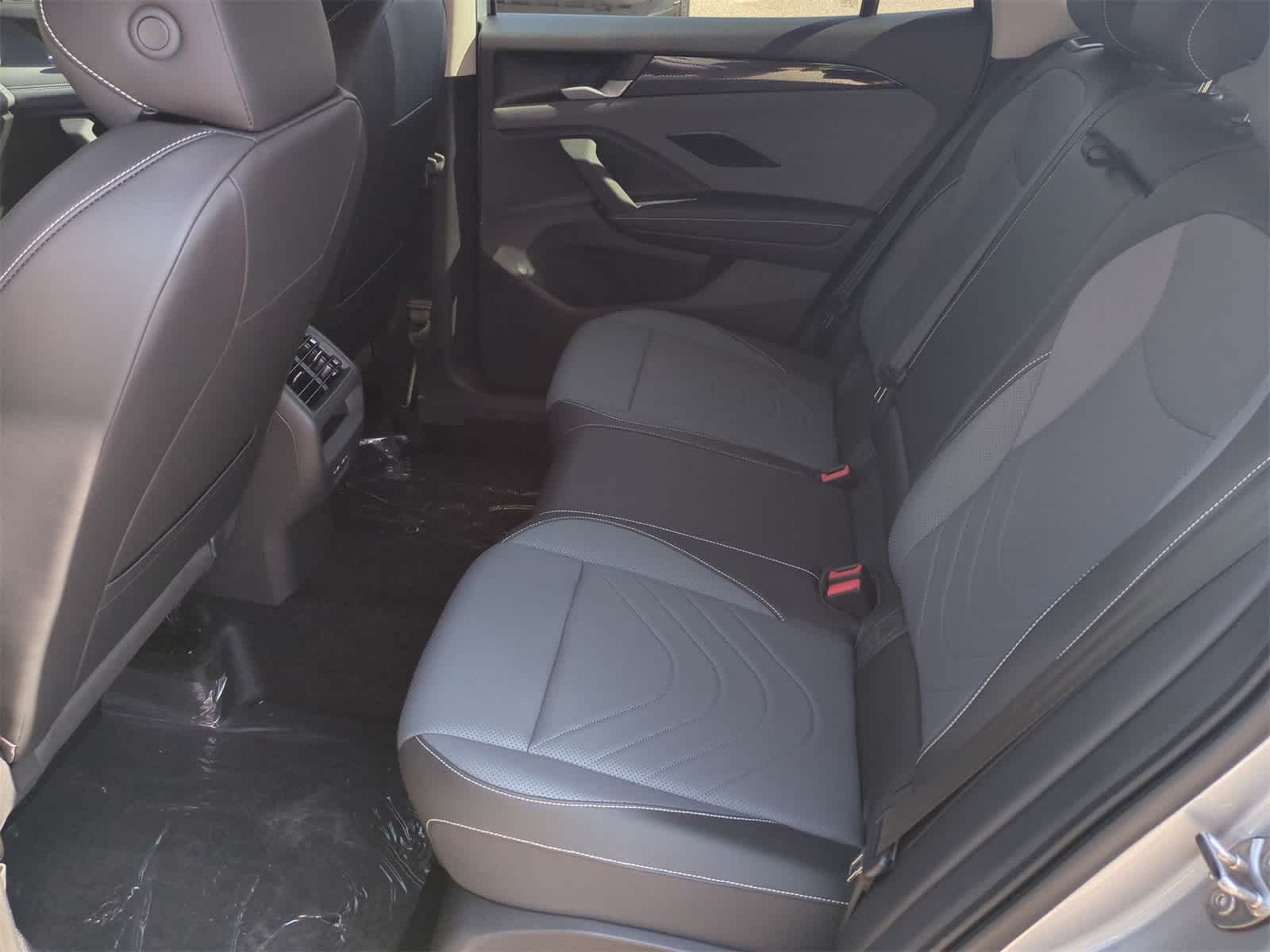 Thumbnail: 2025 Volkswagen Tiguan - 20