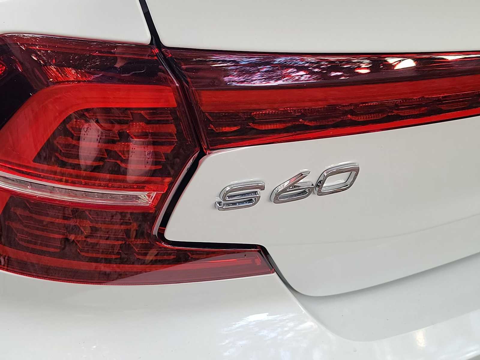 Thumbnail: 2023 Volvo S60 - 22