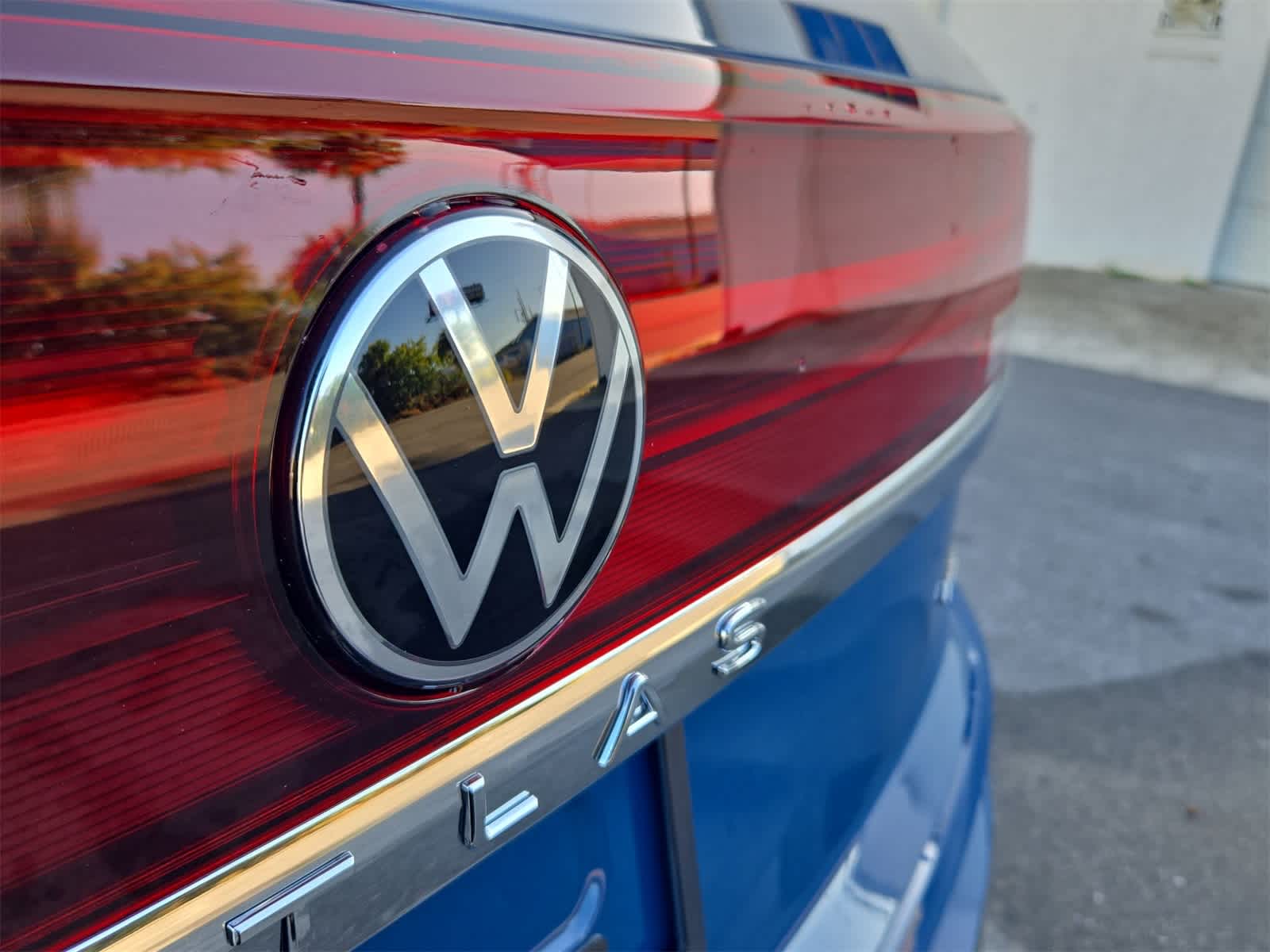 Thumbnail: 2026 Volkswagen Atlas - 12