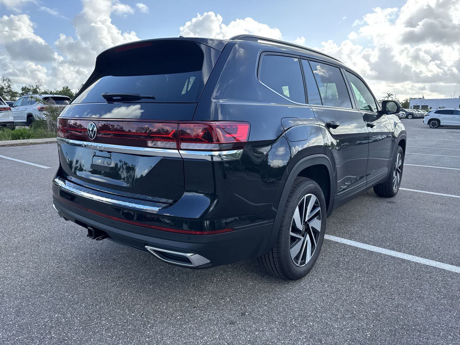 Thumbnail: 2026 Volkswagen Atlas - 6