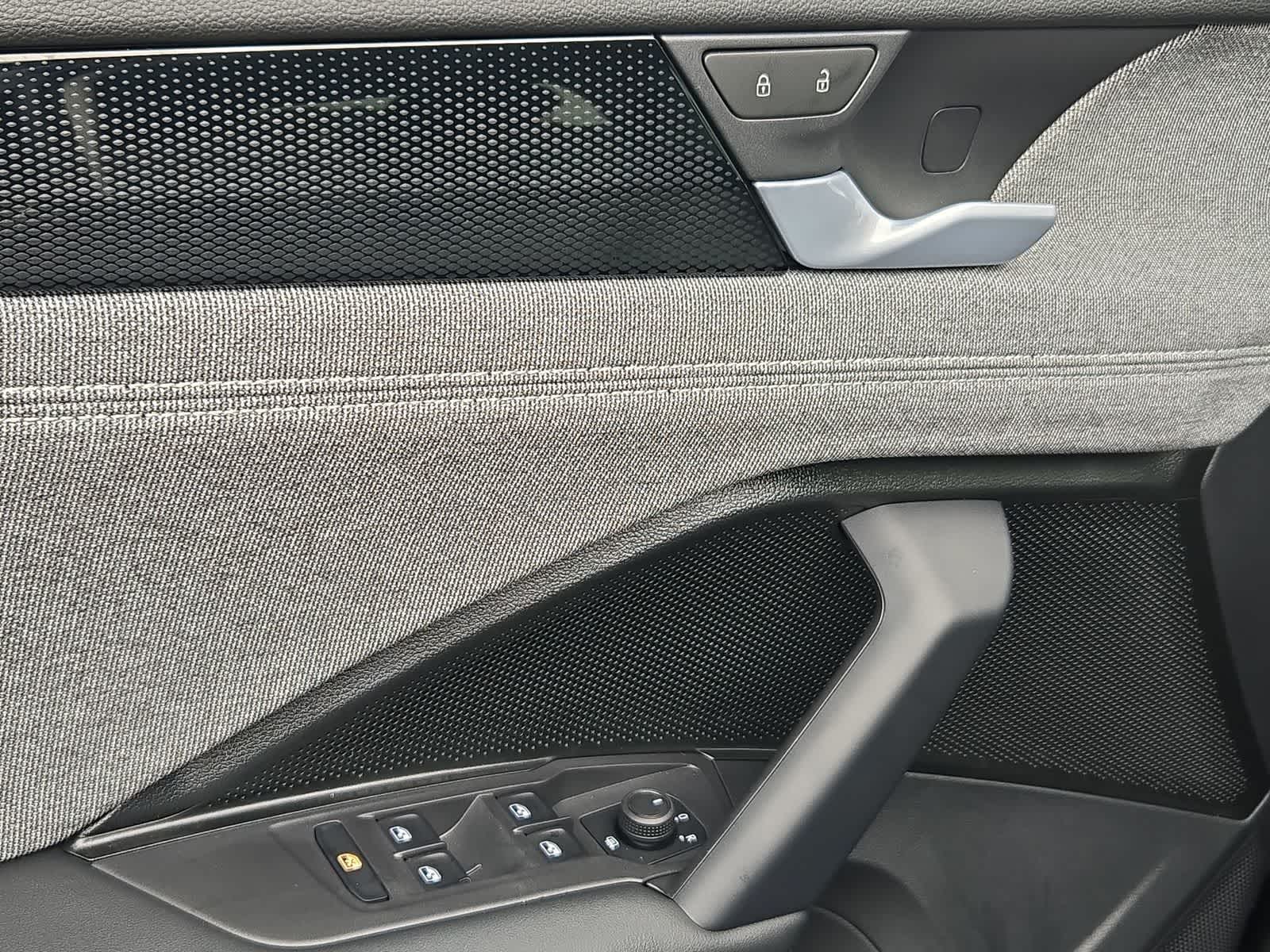 Thumbnail: 2026 Volkswagen Tiguan - 33