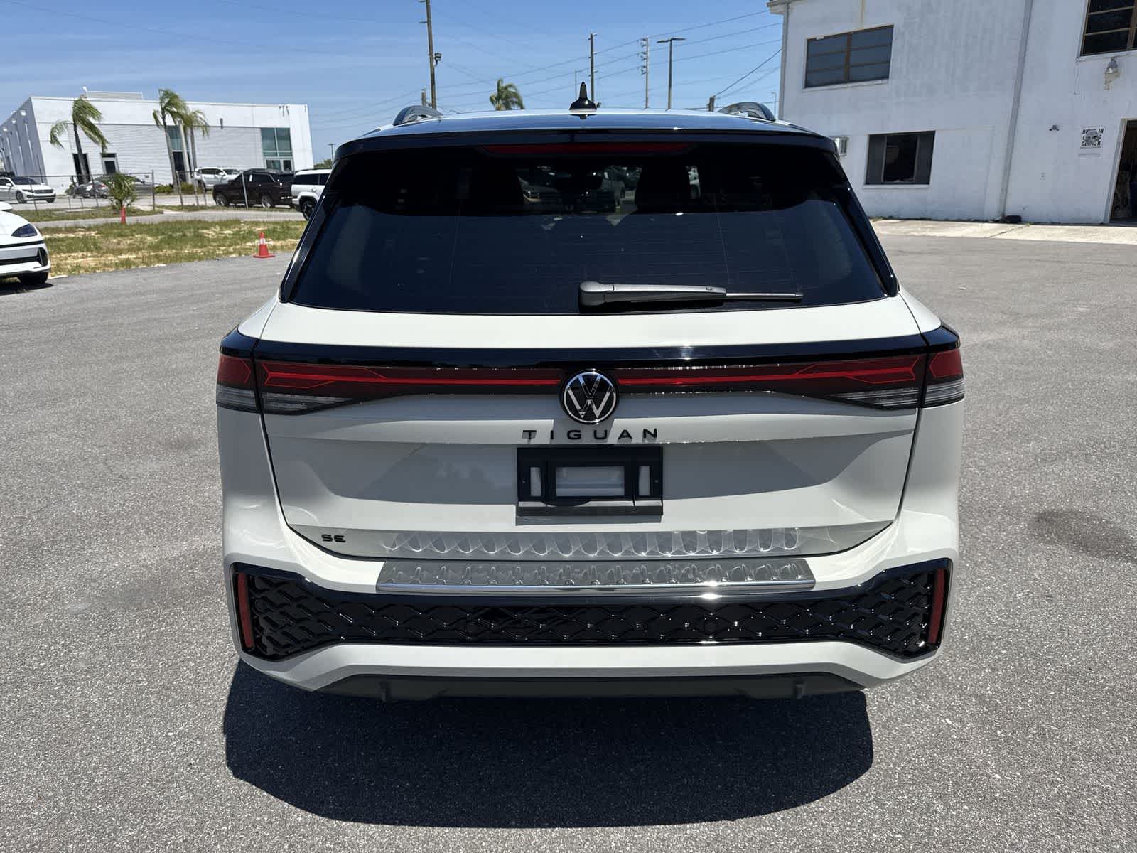 Thumbnail: 2026 Volkswagen Tiguan - 5