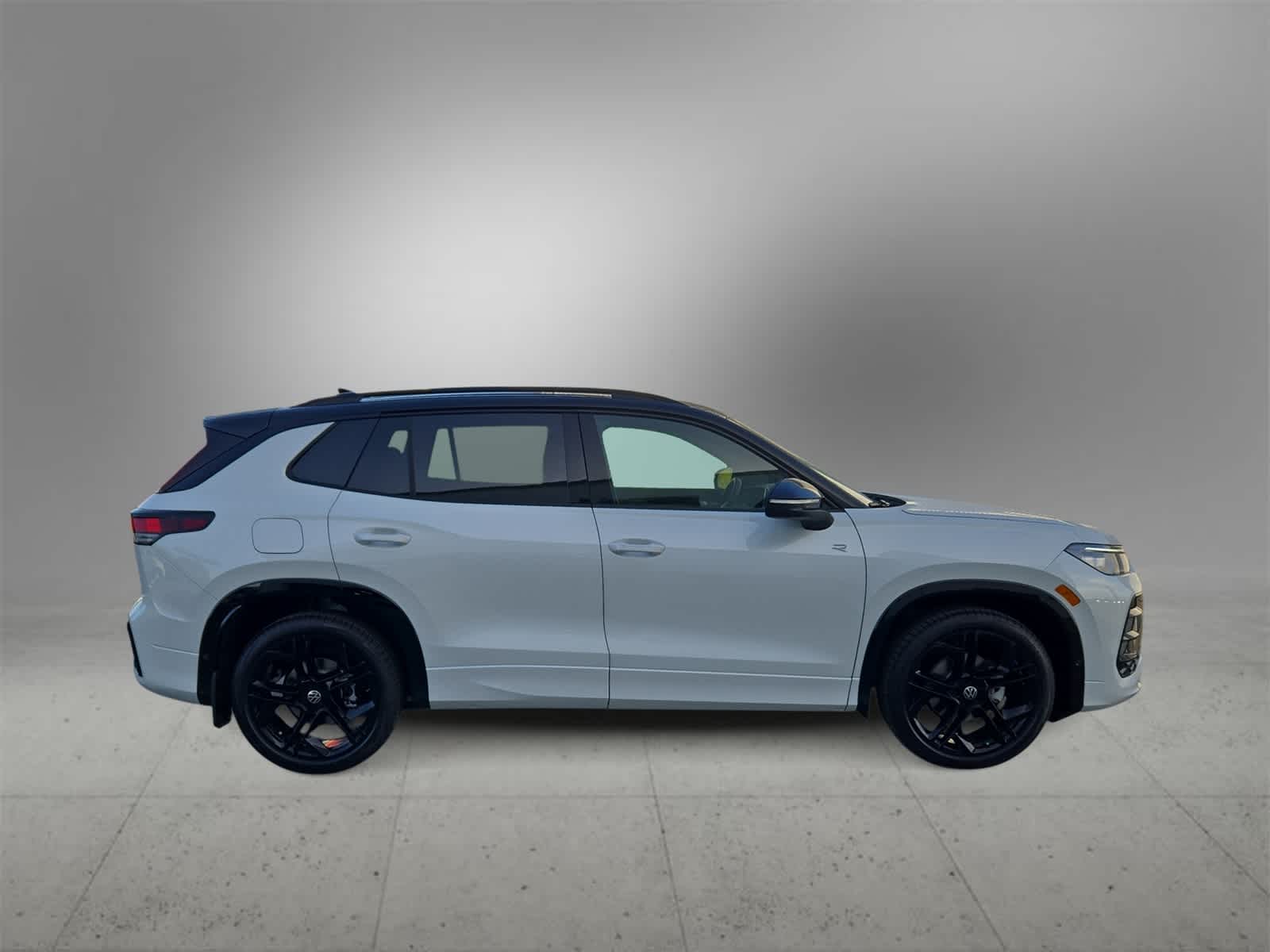 Thumbnail: 2025 Volkswagen Tiguan - 9