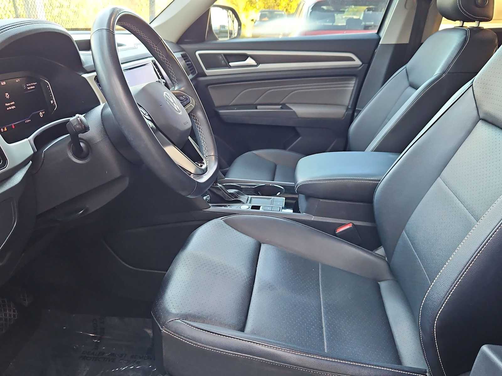 Thumbnail: 2022 Volkswagen Atlas - 17